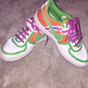 new nikes with strap